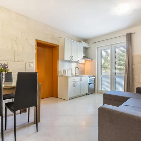 Sulenta Apartament Tučepi