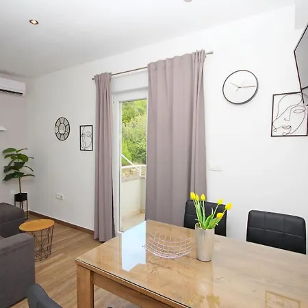 Apartment Apartmani Sulenta Tucepi