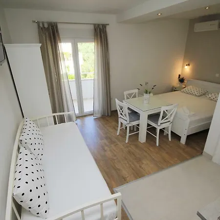 Apartmani Sulenta * Tucepi