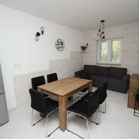 Sulenta Apartament Tučepi